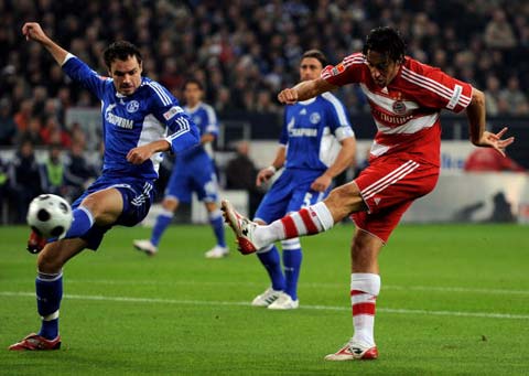 鲁莽的铲球 鲁莽的铲球